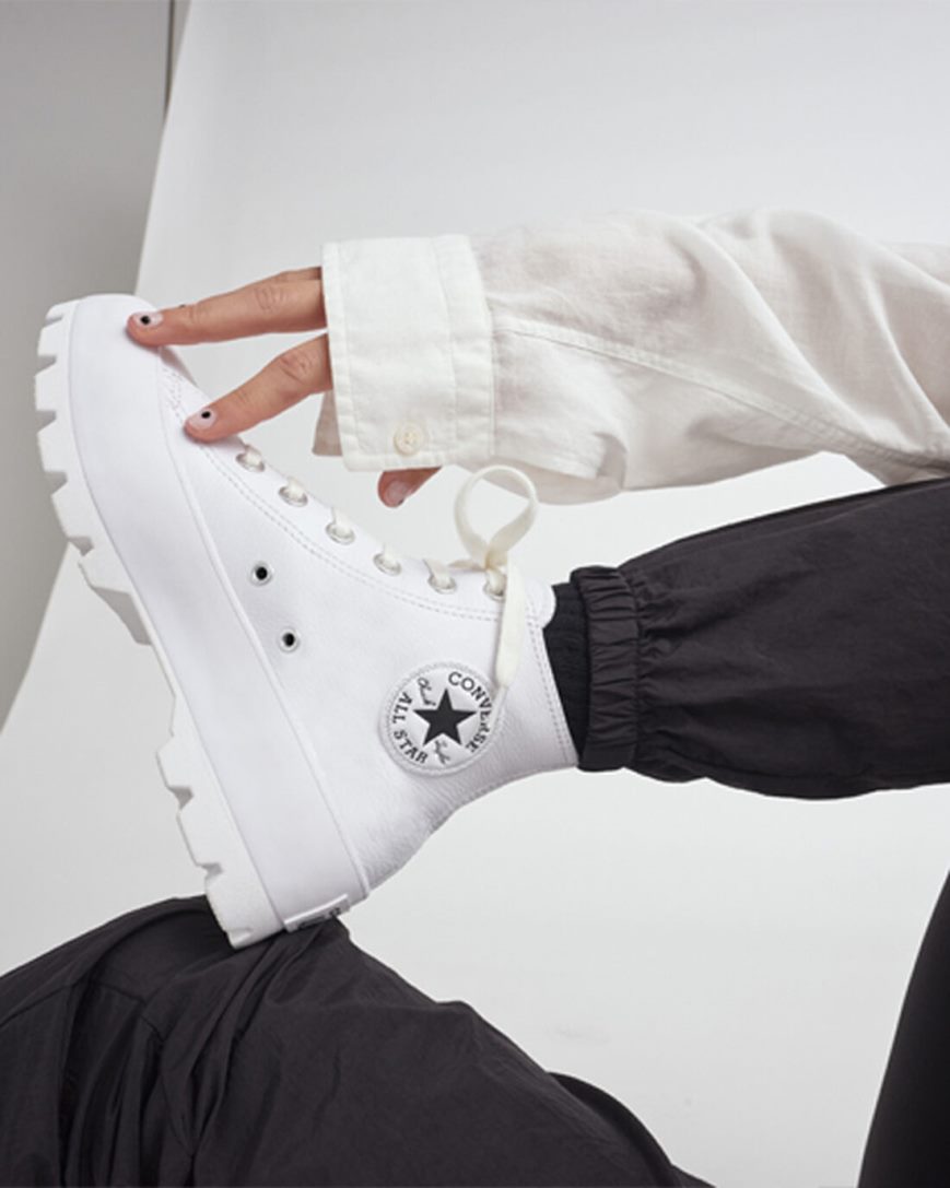 Women's Converse Chuck Taylor All Star Lugged Leather High Top Shoes White / Black / White | AU 65103Y